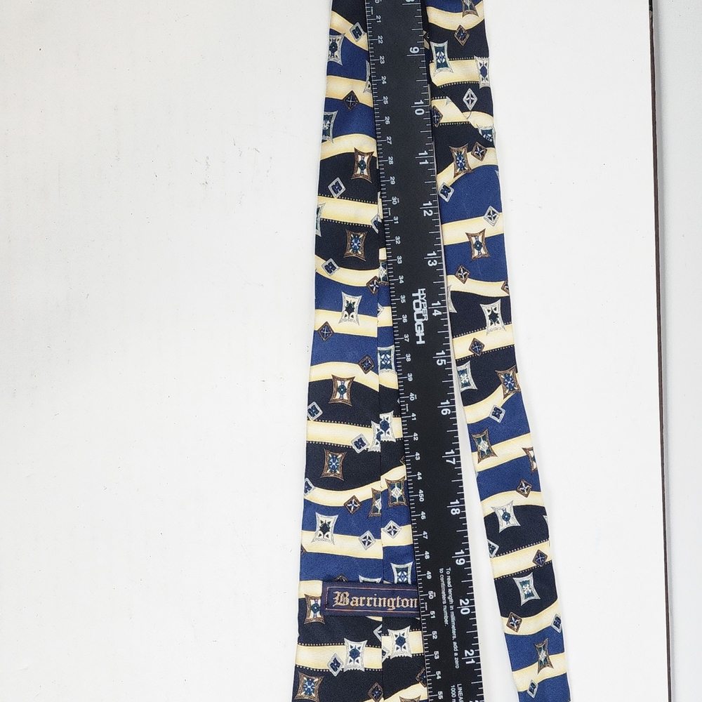 Barrington Vtg Navy and Cream Geometric Wave Men's Tie - Picture 4 of 4